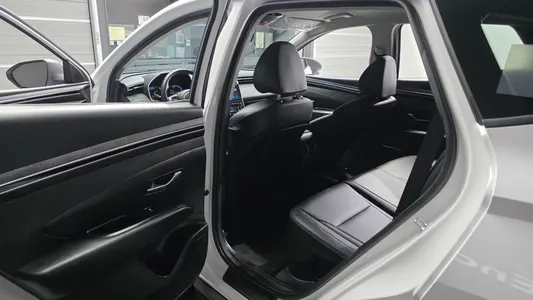 Hyundai (NX4) 2WD 2023 11