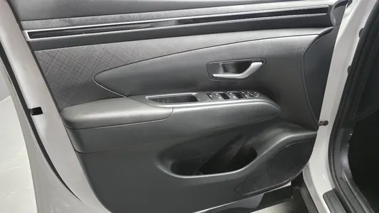 Hyundai (NX4) 2WD 2023 24