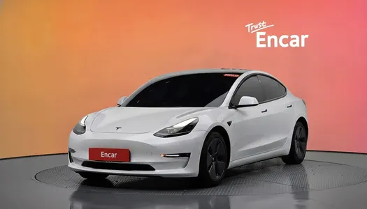 Tesla 3 AWD 2022 21