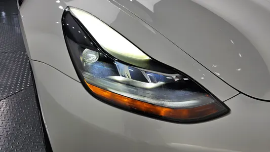 Tesla 3 AWD 2022 23
