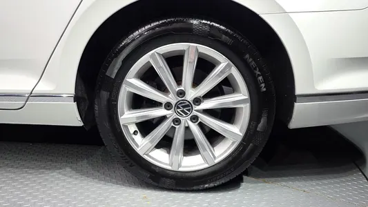Volkswagen GT(B8) 2.0 TDI 2021 21