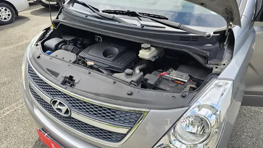 Hyundai Grand Starex 2011 6
