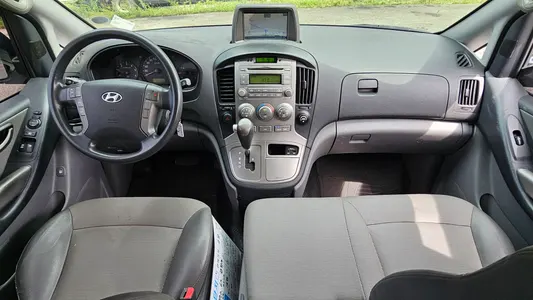 Hyundai Grand Starex 2011 7