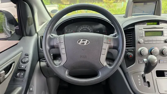 Hyundai Grand Starex 2011 15