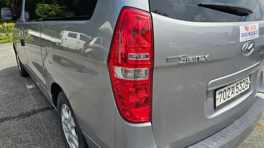 Hyundai Grand Starex 2011 23