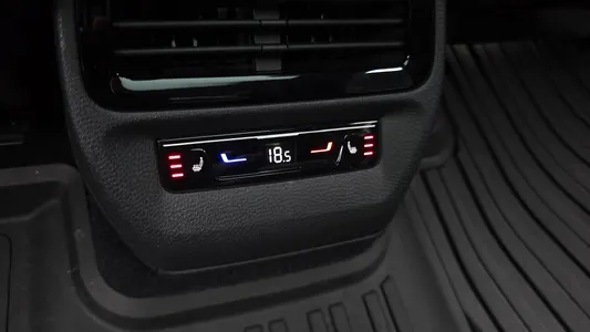 Volkswagen ID.4 2023 31
