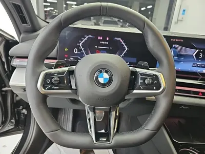 BMW 5 Series (G60) 520i 2026 8