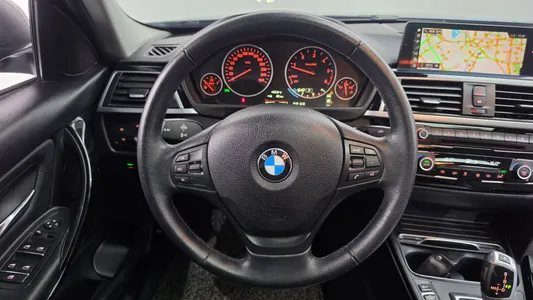 BMW 3 Series (F30) 320d 2018 14