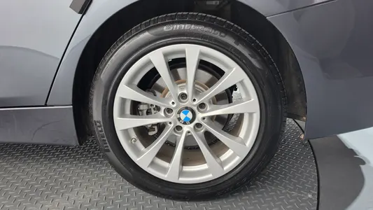 BMW 3 Series (F30) 320d 2018 21