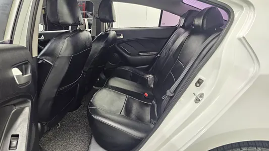Kia K3 2013 12