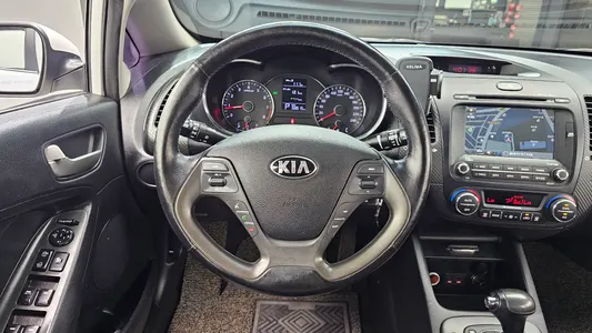 Kia K3 2013 13