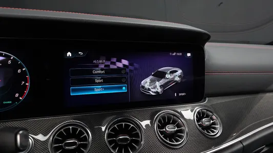 Mercedes-Benz E-Class W213 E53 AMG 4MATIC+ 2021 32