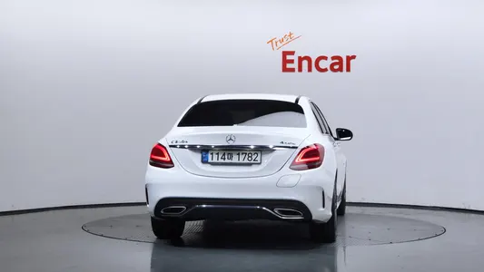 Mercedes-Benz C-Class W205 C300e 4MATIC AMG Line 2020 4