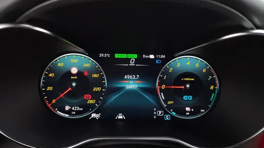 Mercedes-Benz C-Class W205 C300e 4MATIC AMG Line 2020 8