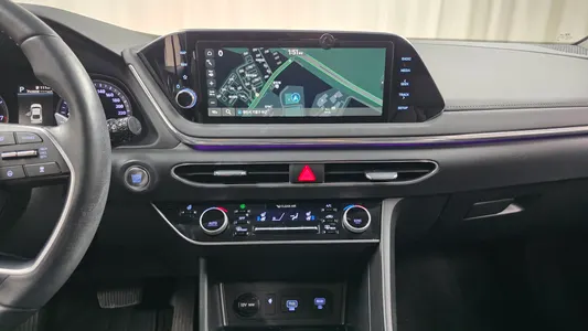 Hyundai (DN8) 2.0 2022 13
