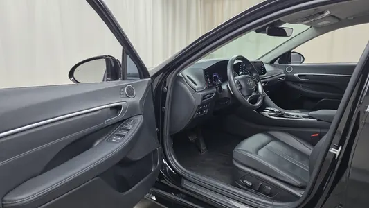 Hyundai (DN8) 2.0 2022 10