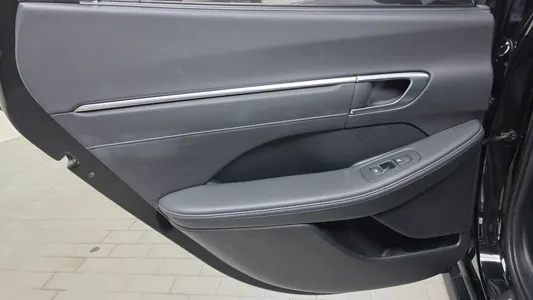 Hyundai (DN8) 2.0 2022 25