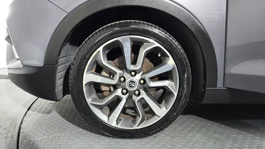 KG Mobility Tivoli LX 2WD 2015 5
