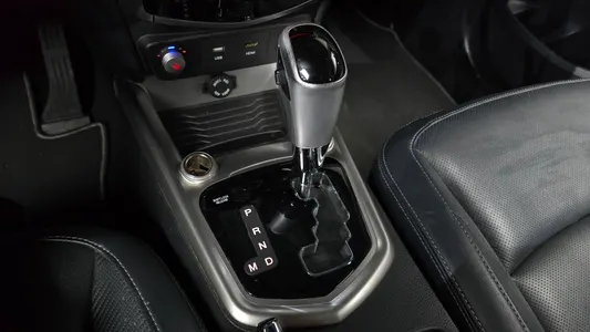 KG Mobility Tivoli LX 2WD 2015 9