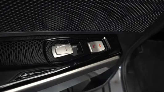 KG Mobility Tivoli LX 2WD 2015 15