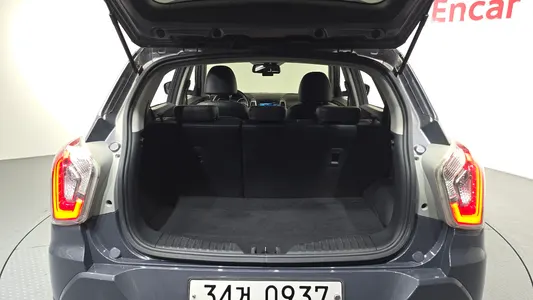 KG Mobility Tivoli LX 2WD 2015 17