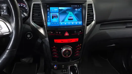 KG Mobility Tivoli LX 2WD 2015 18