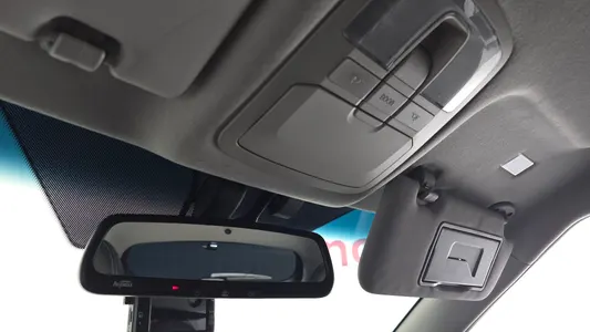KG Mobility Tivoli LX 2WD 2015 19