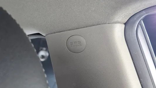 KG Mobility Tivoli LX 2WD 2015 34