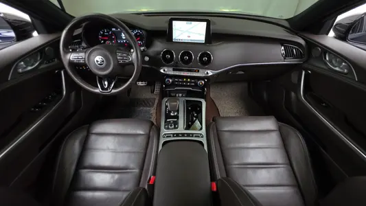Kia Stinger 2.2 AWD 2019 7