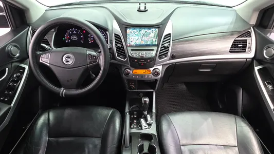 KG Mobility C 2.0 DX 2WD 2015 6