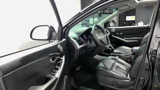 KG Mobility C 2.0 DX 2WD 2015 9
