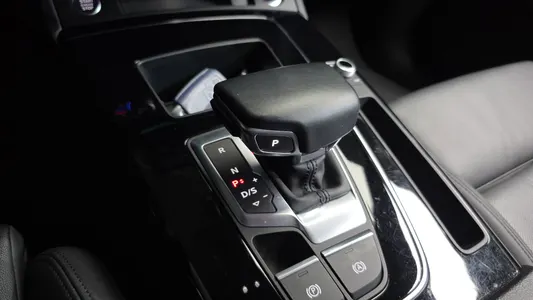 Audi Q5 (FY) 40 TDI 2022 9