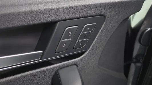 Audi Q5 (FY) 40 TDI 2022 34