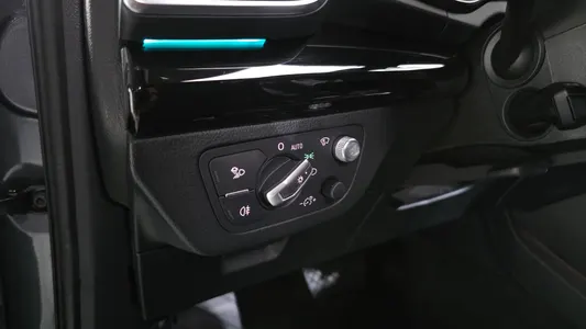 Audi Q5 (FY) 40 TDI 2022 27