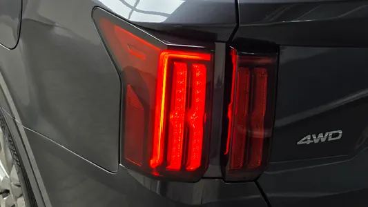 Kia 4 2.2 4WD 2021 24