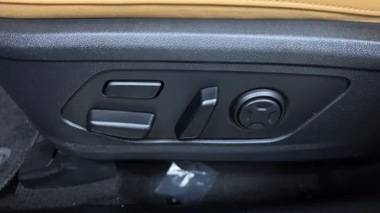 Kia 4 2.2 4WD 2021 32