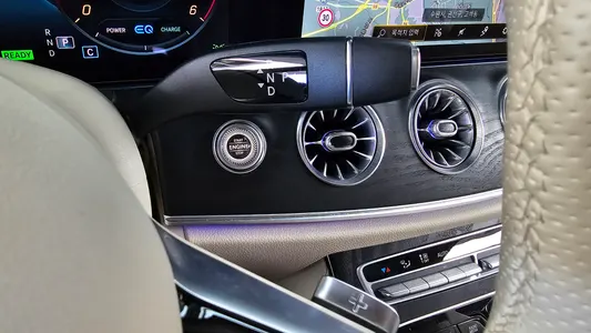 Mercedes-Benz E-Class W213 E300d 4MATIC 2023 9
