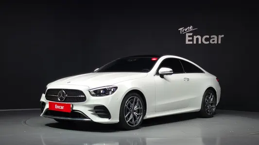 Mercedes-Benz E-Class W213 E300d 4MATIC 2023