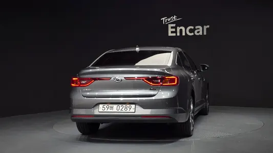 Renault Korea SM6 2.0 GDe LE 2016 4