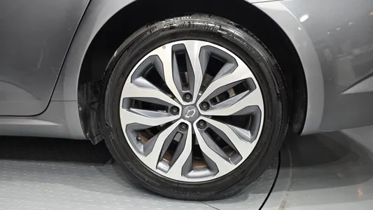 Renault Korea SM6 2.0 GDe LE 2016 5