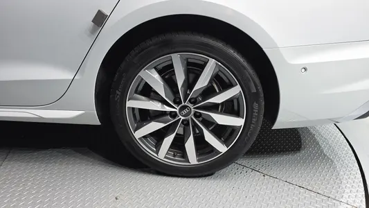 Audi A4 (B9) 40 TFSI 2023 21