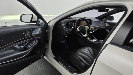 Mercedes-Benz S-Class W222 S560L 4MATIC 2018 10