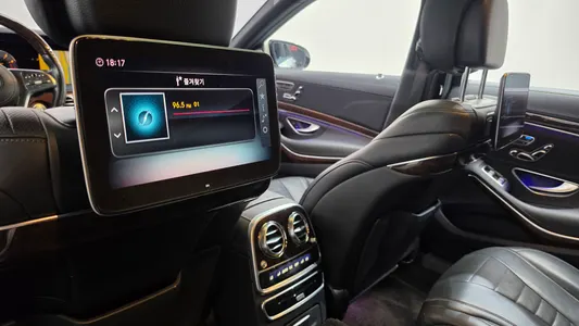 Mercedes-Benz S-Class W222 S560L 4MATIC 2018 27