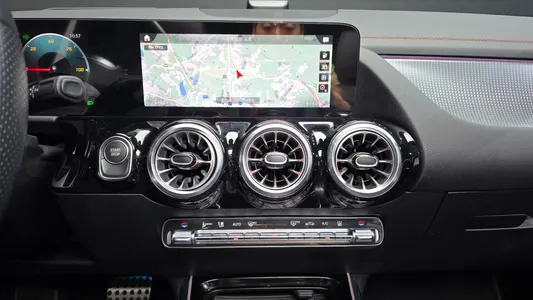 Mercedes-Benz EQA H243 EQA250 AMG 2022 13