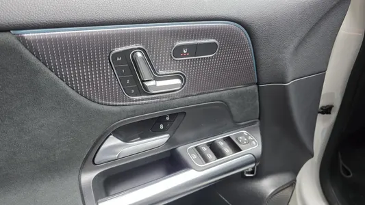 Mercedes-Benz EQA H243 EQA250 AMG 2022 18
