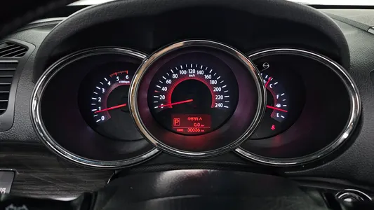 Kia R 2.0 2WD TLX 2012 8