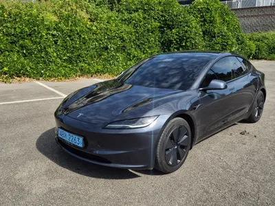 Tesla 3 RWD 2025
