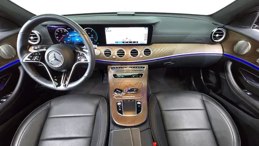 Mercedes-Benz E-Class W213 E300e 4MATIC 2021 7