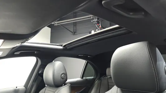 Mercedes-Benz E-Class W213 E300e 4MATIC 2021 16