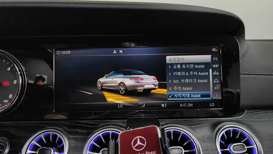 Mercedes-Benz E-Class W213 E220d 2018 14